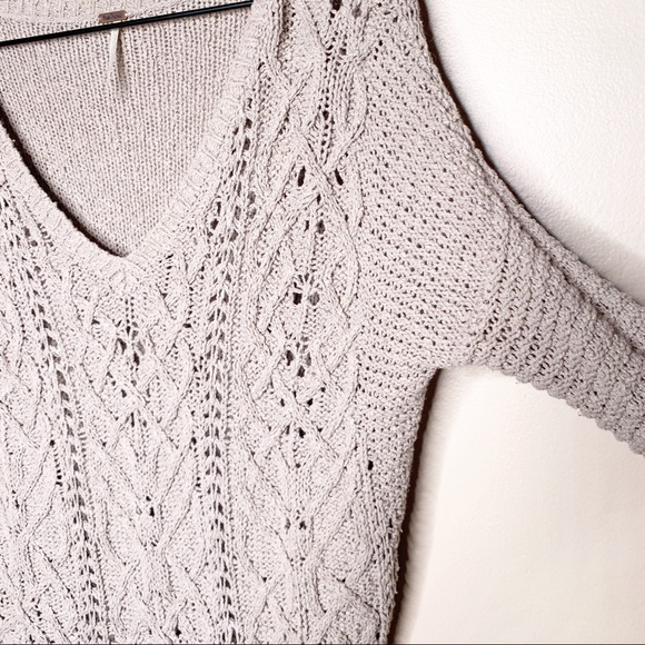 Free People Beige Loose Cable Knit V Neck sweater - Picture 2 of 5